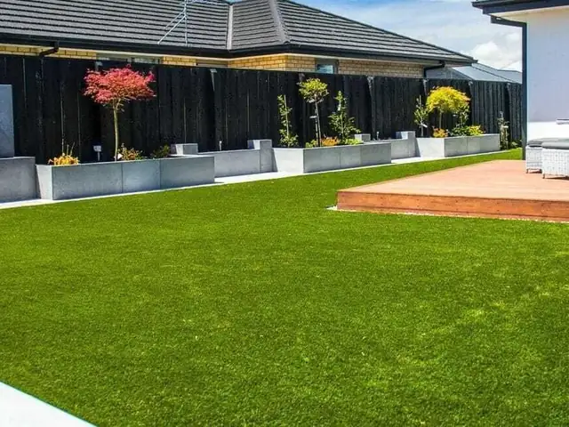 Artificial grass and lawn turf installation, Auckland artificial grass and lawn turf installation finished to a professional standard