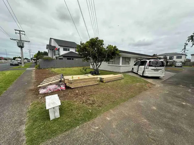 Completed timber fence build and installation on a residential project in Auckland