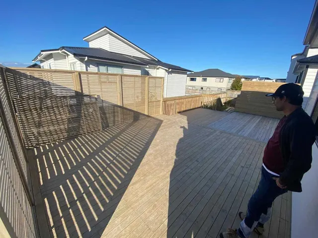 new timber deck build for an Auckland home finished to a professional standard
