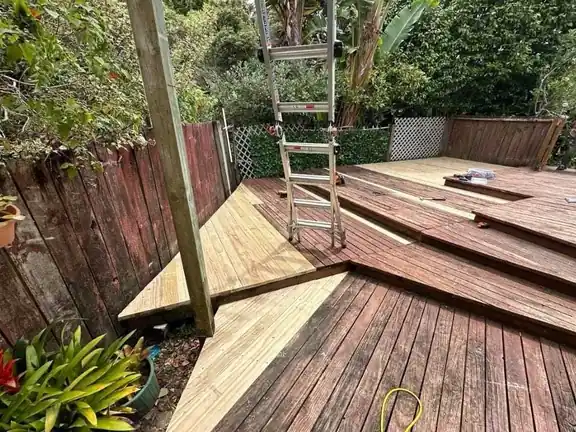 Outdoor deck and fence maintenance, Auckland Completed outdoor deck and fence maintenance on a residential project in Auckland