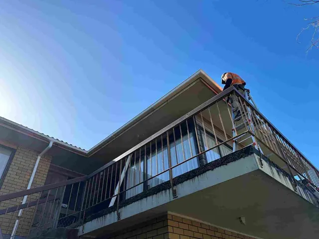 gutter re-alignment correcting spouting fall finished to a professional standard