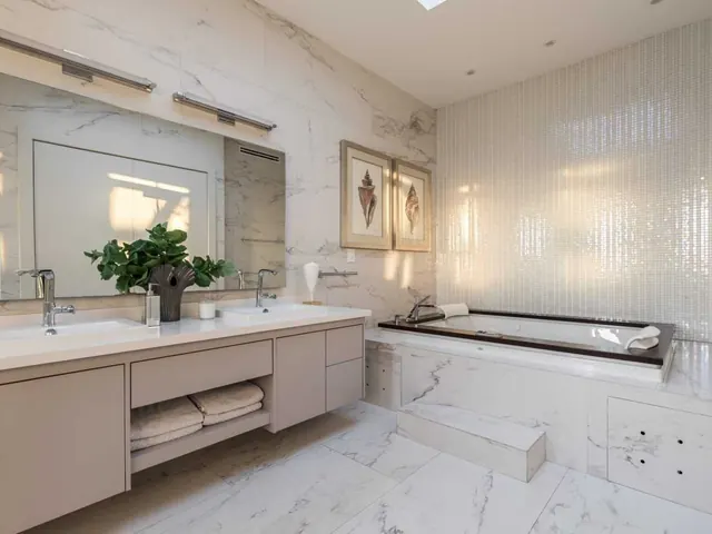 Modern bathroom renovation with new tiling, Auckland modern bathroom renovation with new tiling finished to a professional standard