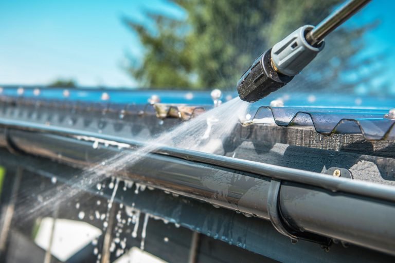 gutter cleaning in auckland